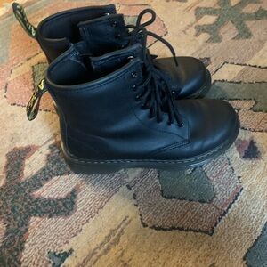 Dr. Marten black Leather Lace-Up Boots kids size 4 fits women’s size 6